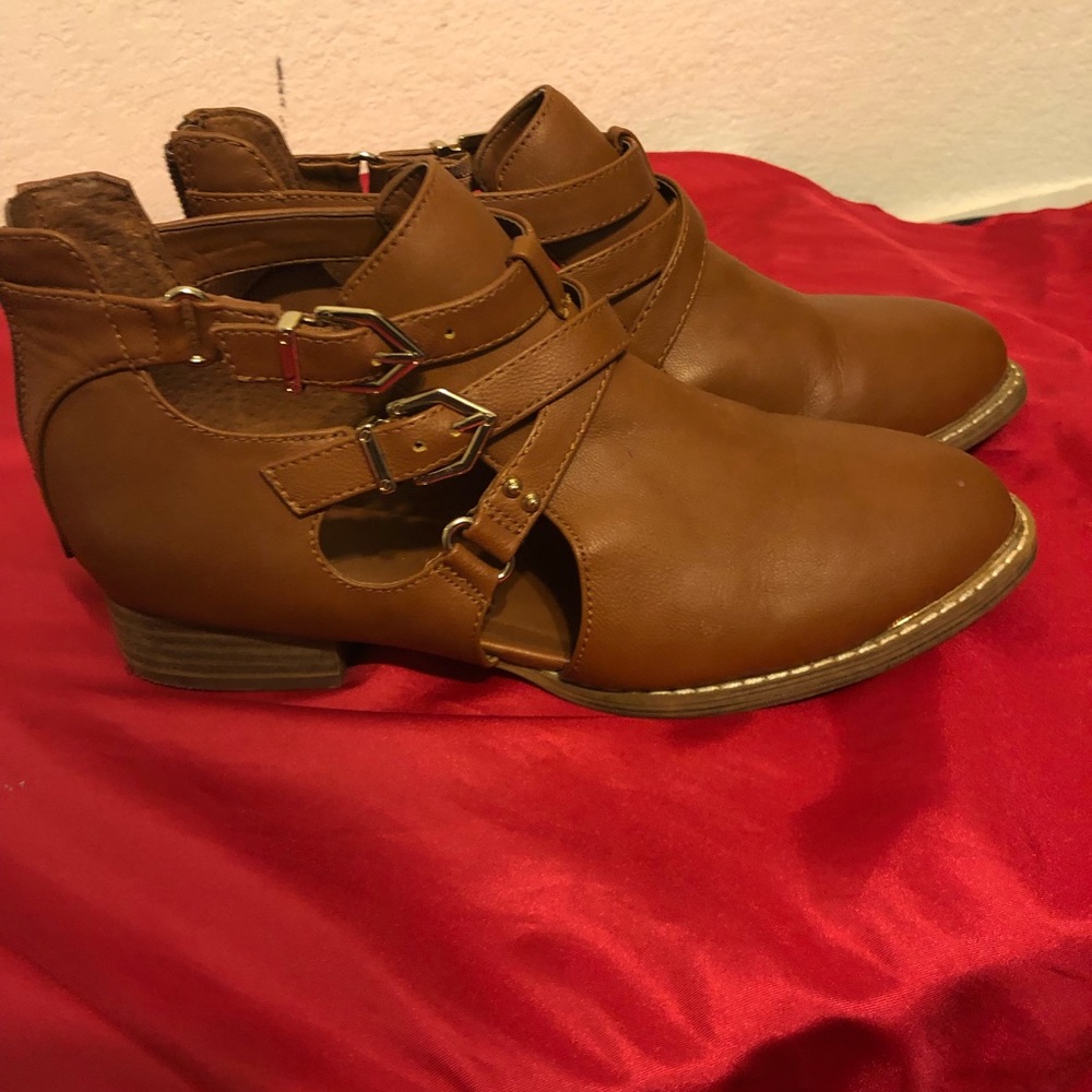 Brown bootie with gold accents